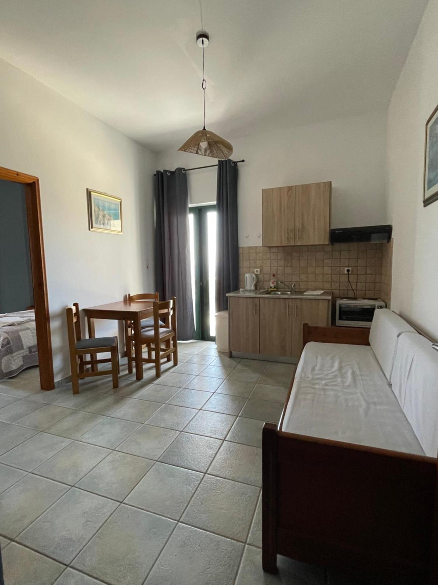 Appartement 4Seasons Sfakia à Chora Sfakion Extérieur photo